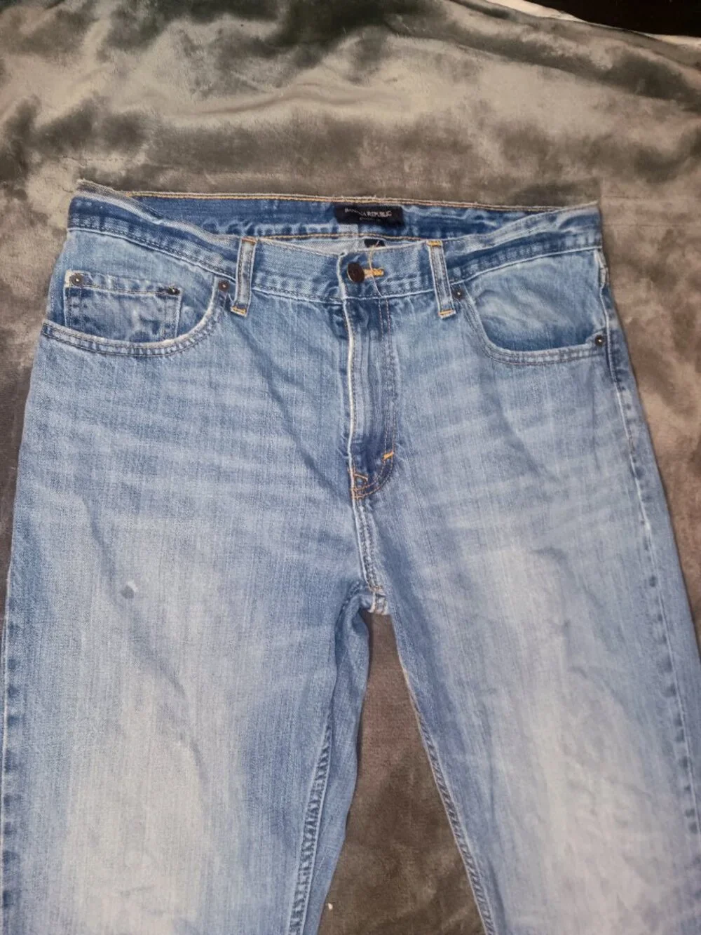 Size 5 Distressed Boyfriend Skinny Jeans By Sneakpeek